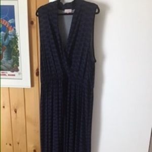 Women’s plus size maxi dress